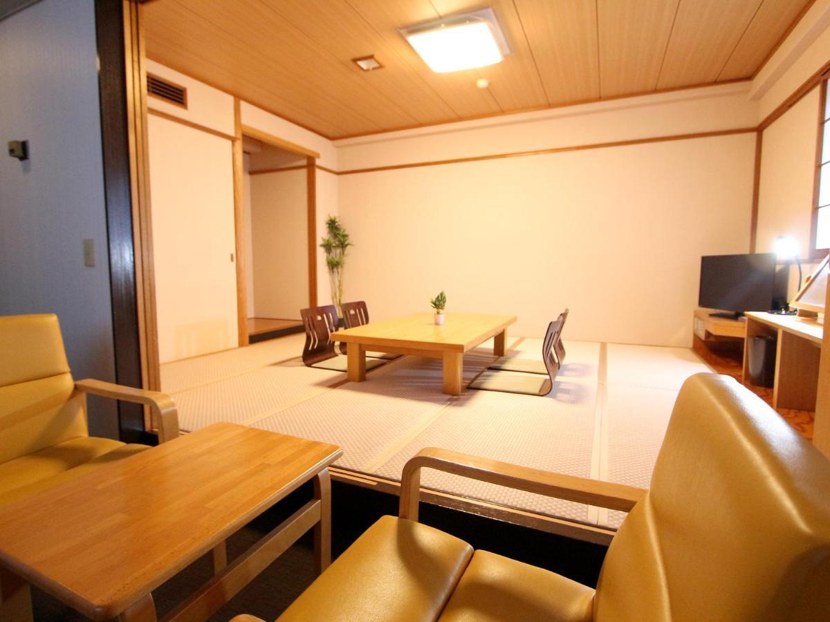 HOTEL LiVEMAX BUDGET Utsunomiya Bagian luar foto